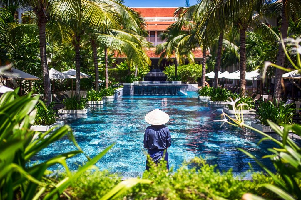 Almanity Hoi An pool area