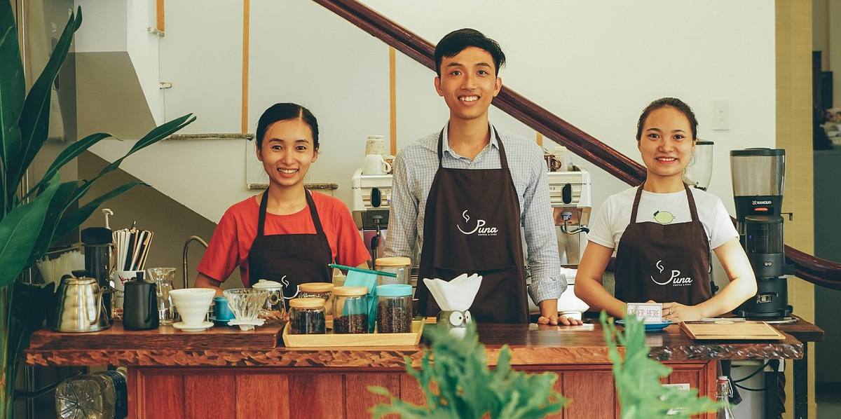 Puna Coffee team behind the bar, 132 Le Quang Dao, Da Nang