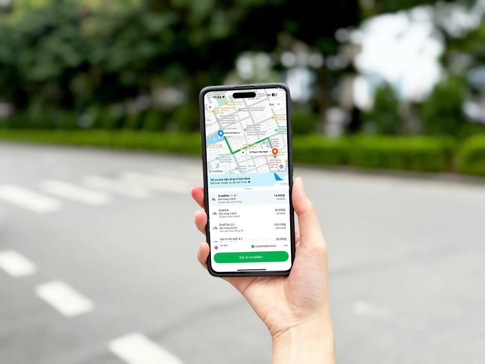 Walking vs Grab Da Nang transport