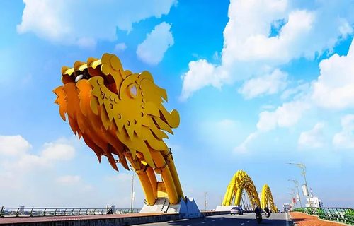 Da Nang Dragon Bridge — Da Nang International Airport guide DAD