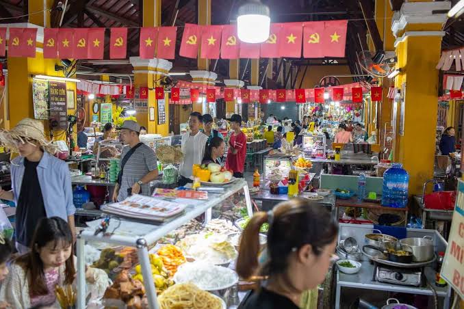 Morning market Da Nang