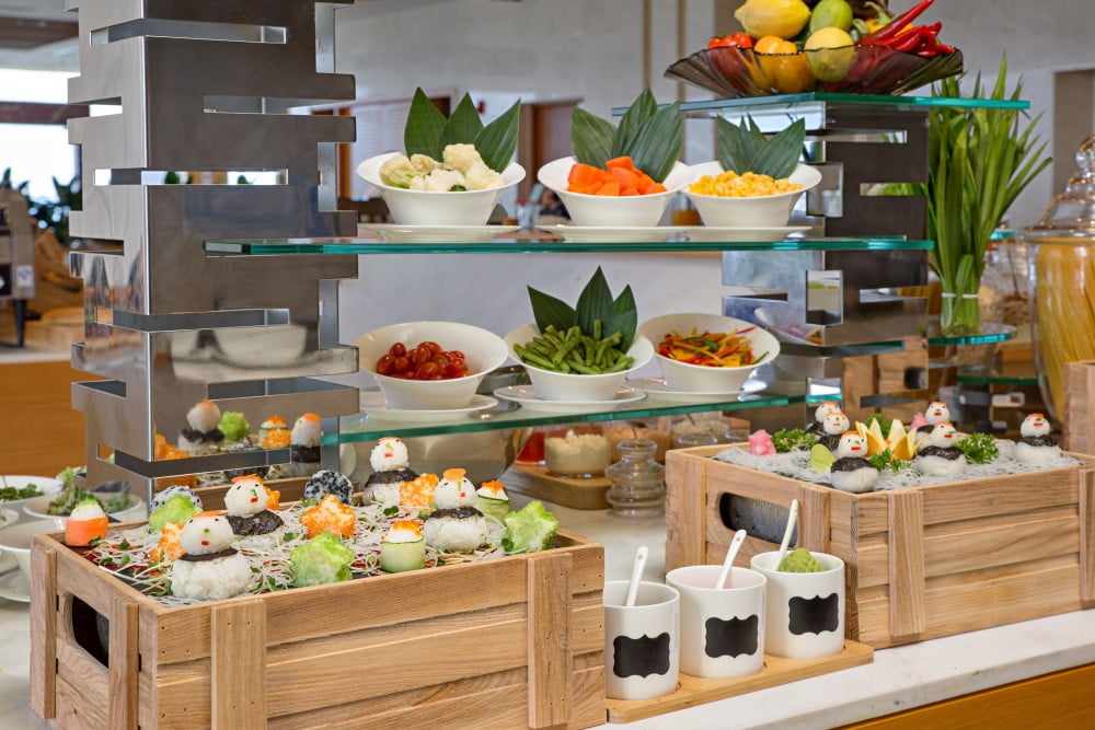 TMS Hotel Da Nang Beach breakfast buffet spread